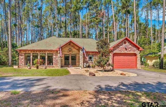 161 Pine Branch Glen, Holly Lake Ranch, Texas 75765, USA