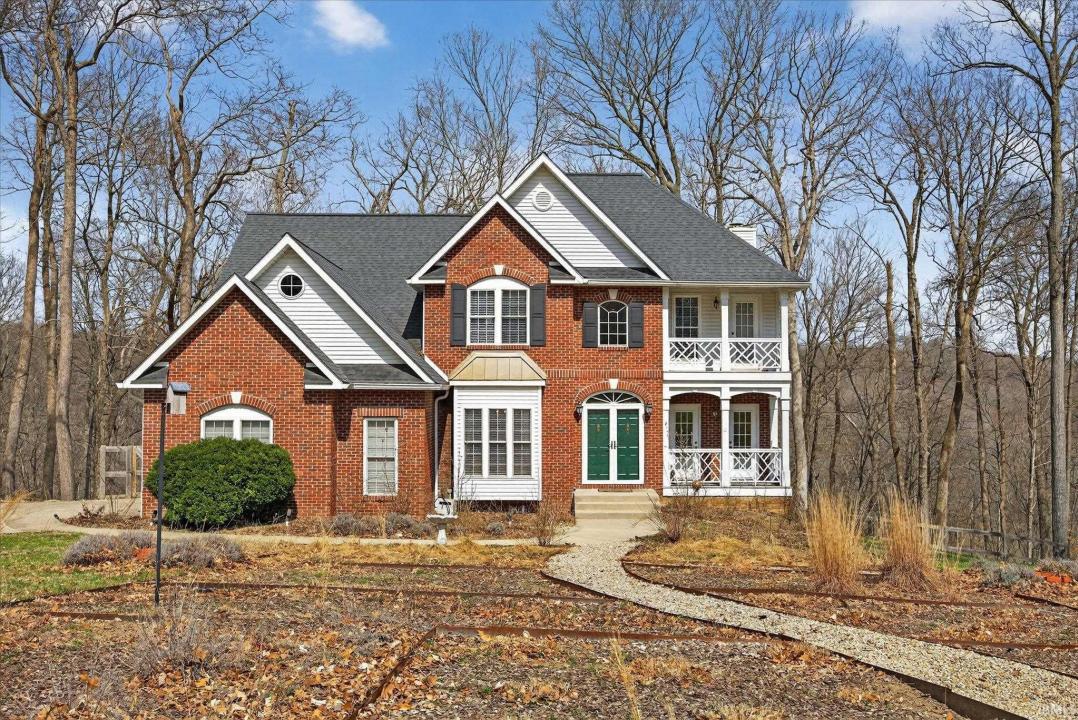 6638 E Everett Arnold Drive, Bloomington, Indiana 47408-9439, USA