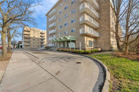 14567 Madison Avenue #707, Lakewood, Ohio 44107, USA