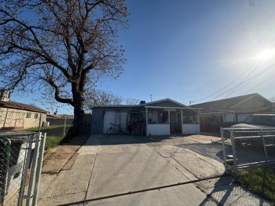 271 W Almy Avenue, Fresno, California 93706, USA