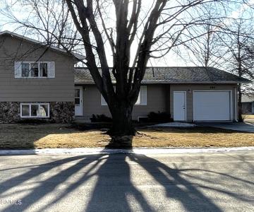494 Joal Drive, Carrington, Dakota Du Nord 58421, États-Unis