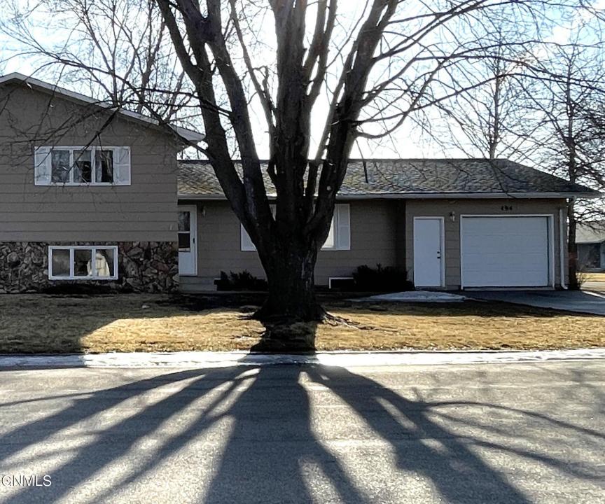 494 Joal Drive, Carrington, Dakota Du Nord 58421, États-Unis