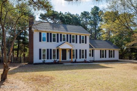 312 Edinboro Drive, Southern Pines, NC 28387, USA