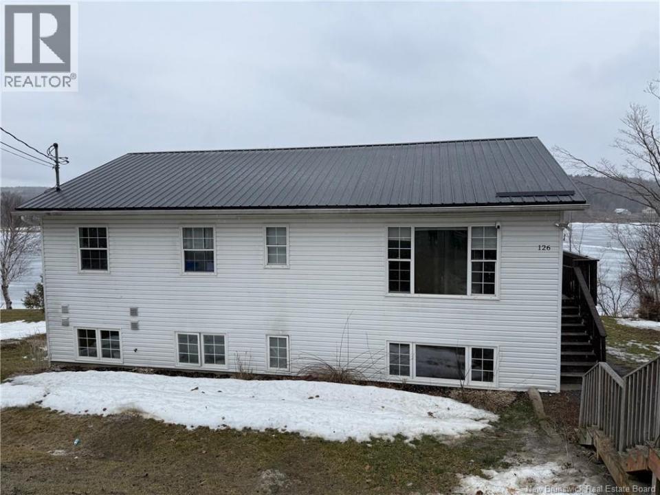 126 RICHMOND STREET, Woodstock, New Brunswick E7M 2P2, Canadá