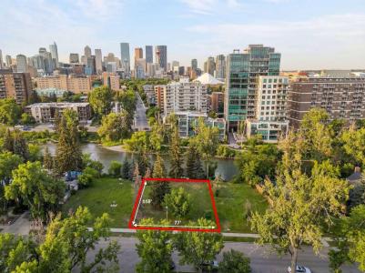 116 ROXBORO ROAD SW, Calgary, Alberta T2S 0R3, Canada