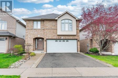 4110 FOREST RUN AVENUE, Burlington (tansley), Ontario L7M 4L7, Canada