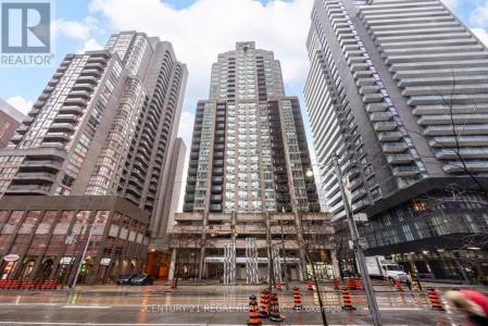 750 BAY STREET, Toronto (bay Street Corridor), 온타리오주 M5G 1N6, 캐나다