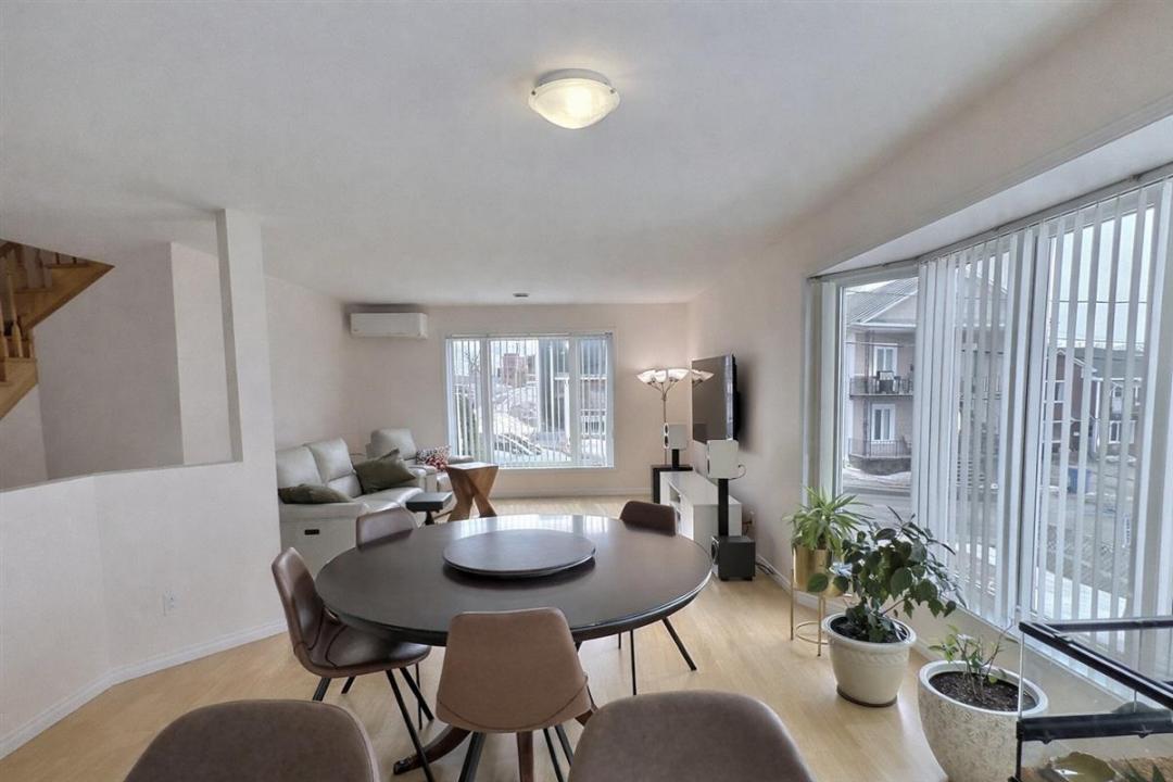 519-521 Rue St-Alfred, Rivière-du-Loup, Quebec G5R 3M3, Kanada