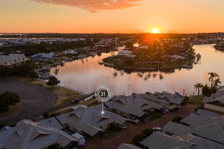 4/1 Waterside Drive, Dudley Park, WA 6210, Australien