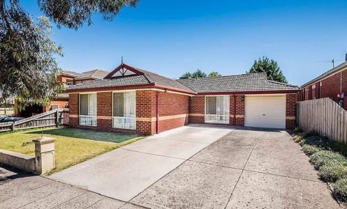 10 Slessor Avenue, Lynbrook, VIC 3975, Australia