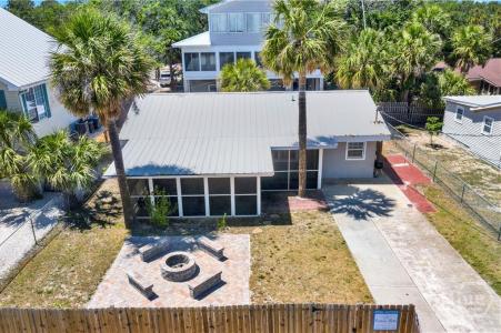 109 LOVELL AVE, Tybee Island, Georgia 31328, USA