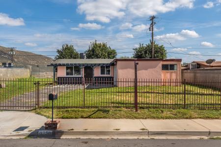 3250 Apple Ave, Jurupa Valley, California 92509, Estados Unidos