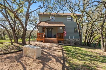 205 Shadows DR, Spicewood, Texas 78669, USA