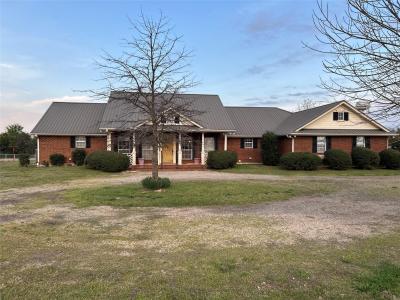 7512 FM 1499, Sumner, Texas 75486, USA