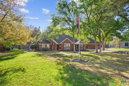 2422 Smith Bluff Road, Salado, Texas 76571, USA