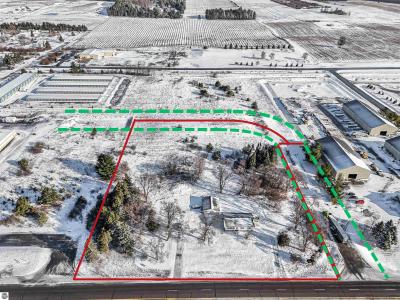 7075 E M 72, Williamsburg, Michigan 49690, USA