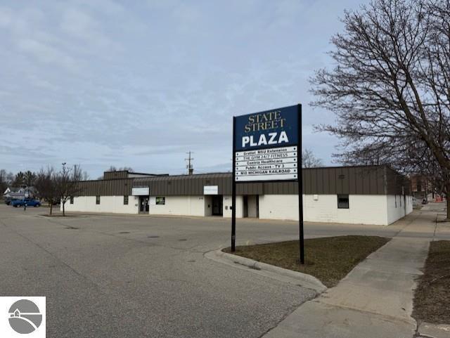 217 N State, Alma, Michigan 48801, États-Unis