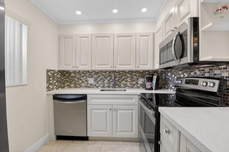 205 Flanders E #205, Delray Beach, Florida 33484, USA