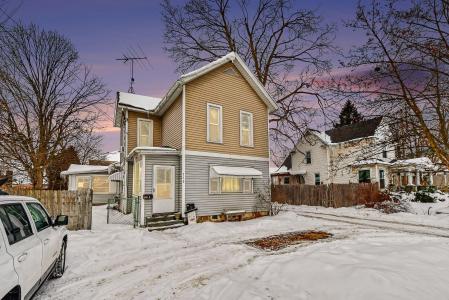 118 N Hudson Street SE, Lowell, Michigan 49331, États-Unis