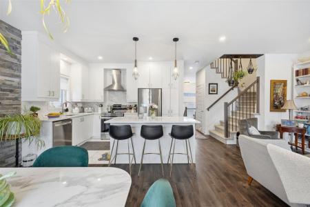 64  Rue de Liverpool, Gatineau (Aylmer), Quebec J9J 4G4, Canada