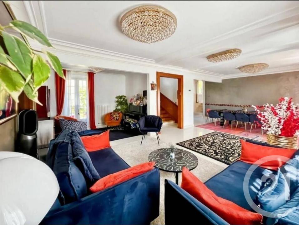 Villemomble, Île-de-France 93250, France