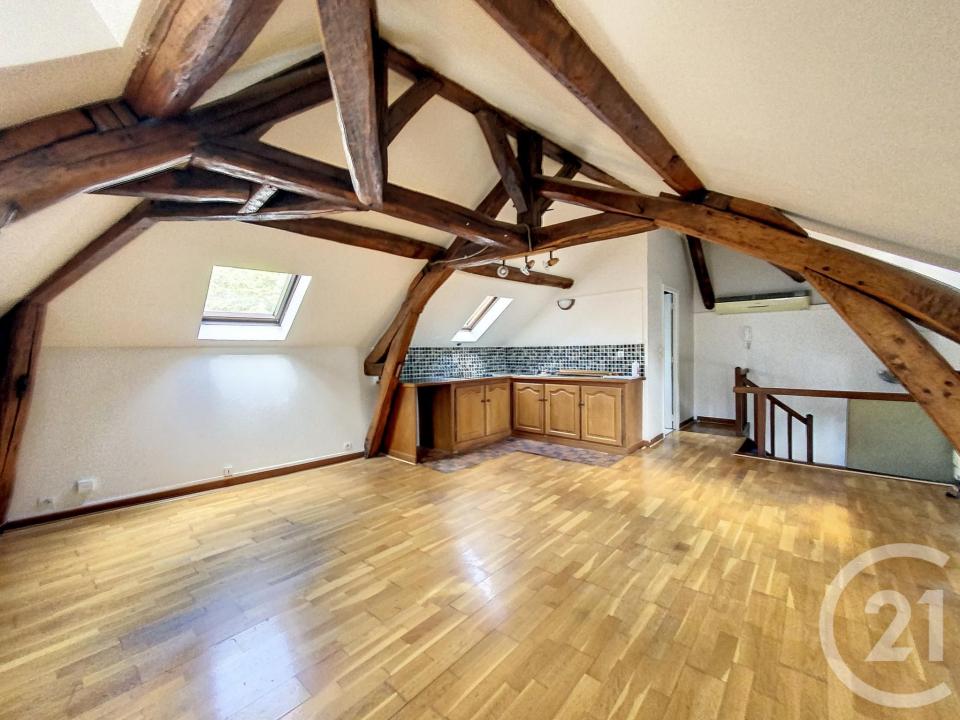 Melun, Île-de-France 77000, France