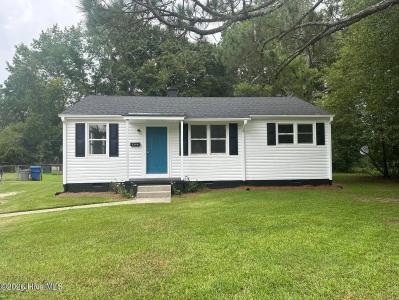 2308 Briarfield Road, Kinston, Caroline Du Nord 28501, États-Unis
