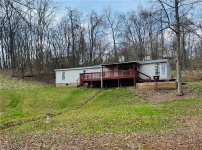 2510 Parkview Drive, Belpre, Ohio 45714, USA