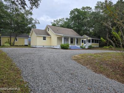 108 NW 29th Street, Oak Island, NC 28465, USA