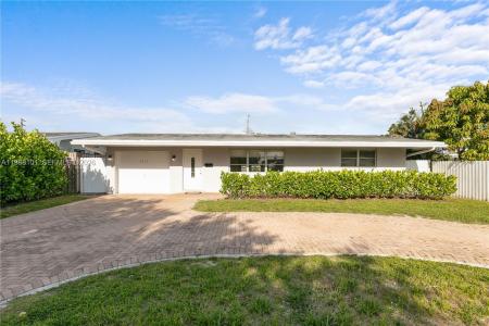 1511 NW 85th Way, Pembroke Pines, Florida 33024, USA