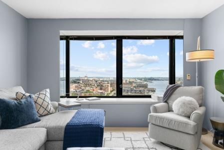 85 East India Row , #25A, Boston, Massachusetts 02110, USA