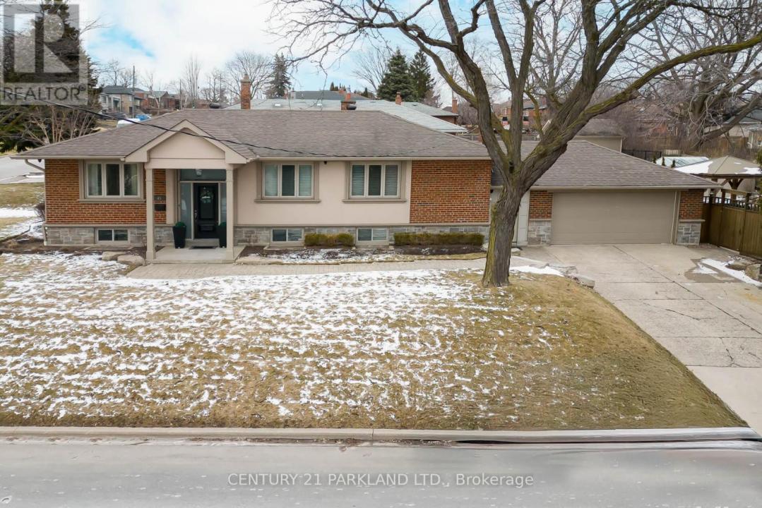 45 DEEVALE ROAD, Toronto (downsview-roding-cfb), Ontario M3M 1Z4, Canada