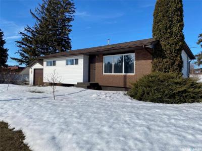 86 ONTARIO AVENUE, Yorkton, Saskatchewan S3N 1Z9, Canada