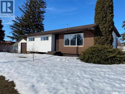 86 ONTARIO AVENUE, Yorkton, Saskatchewan S3N 1Z9, Canada