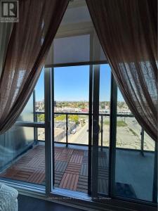 15 JAMES FINLAY WAY, Toronto (downsview-roding-cfb), Ontario M3M 0B3, Canada