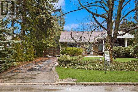 1 BRADGATE ROAD, Toronto (banbury-don Mills), Ontario M3B 1J6, Canada