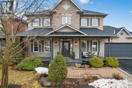 5 BROWNSCOMBE CRESCENT, Uxbridge, Ontario L9P 1X9, Canada