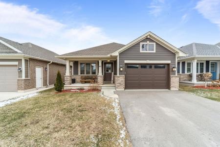 41 AMBROSIA PATHWAY, St. Thomas, オンタリオ N5R 0J8, カナダ