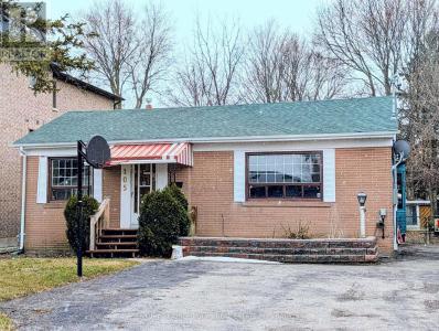 105 ROCKPORT CRESCENT, Richmond Hill (crosby), 安大略省 L4C 2M1, 加拿大