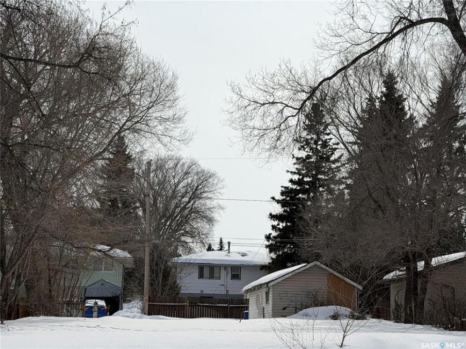 511 21ST STREET E, Prince Albert, Saskatchewan S6V 1M5, Canada