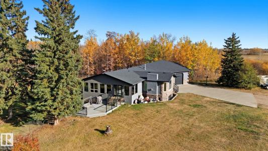 22516 TWP ROAD 572, Rural Sturgeon County, Alberta T0A 1N5, Canada