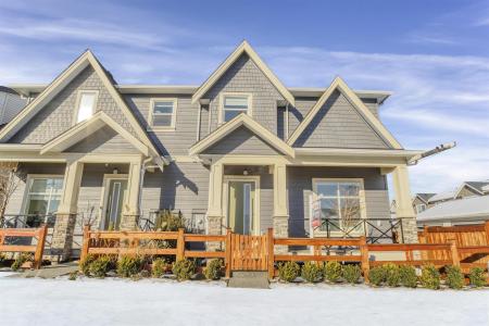 19685 74 AVENUE, Langley, British Columbia V2Y 3G6, Canada