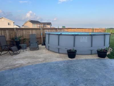 85 YORK CRESCENT, Steinbach, Manitoba R5G 2V4, Canadá