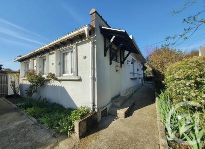 Villiers Adam, Île-de-France 95840, France