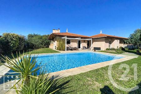 Le Soler, Languedoc-Roussillon 66270, France