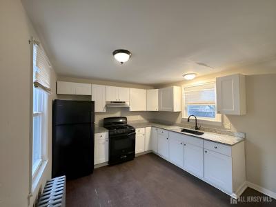 -8 Clinton Street, South River, New Jersey 08882, USA