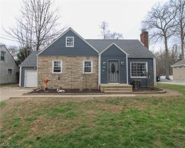 3628 Hopkins Road, Youngstown, Ohio 44511, USA