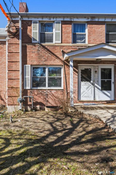 1060 E Main St 14-D, 470, Connecticut 06902, USA