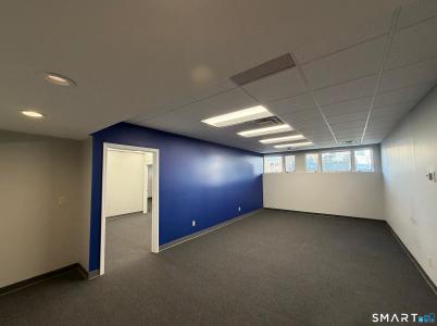 27 Meriden Ave 1A, 478, Connecticut 06489, USA