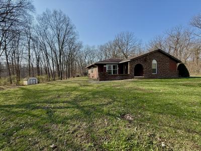 8738 N Lake Road, Jasonville, Indiana 47438, USA